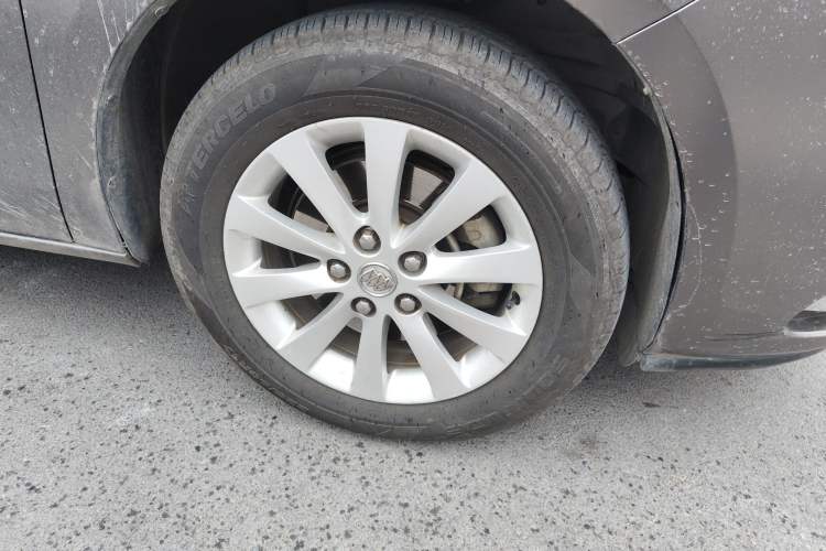 Used Buick GL8 2011 2.4L CT Luxury Business Comfort Edition