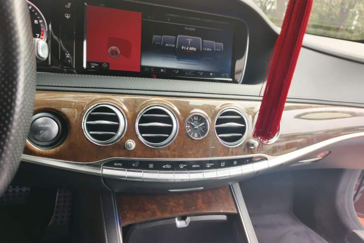 Used Mercedes-Benz S-Class AMG 2014 AMG S 63 L 4MATIC Audio And AC Panel