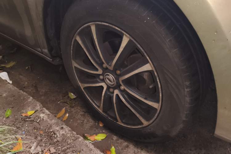 Used FORTHING S500 2016 1.6L Manual Luxury Edition Right Front Wheel Hub