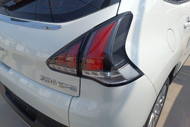 Used Peugeot 3008 2016 1.6THP Automatic Classic Edition Exterior 3