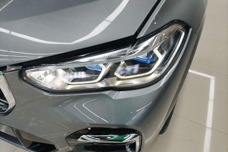 Used BMW X5 2022 Restyled xDrive 30Li Luxury Version M Sport Package
