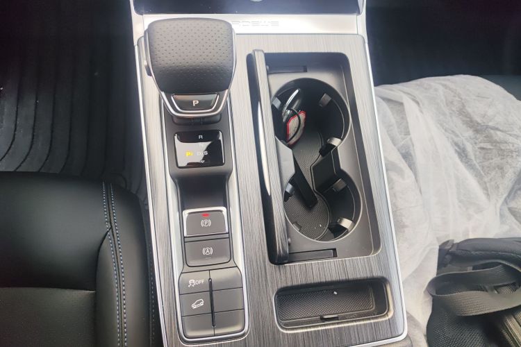 Used Roewe RX5 2025 PLUS 330TGI Automatic Trendsetting Smart Edition Gear Lever