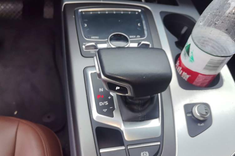 Used Audi Q7 2016 40 TFSI Comfort Model