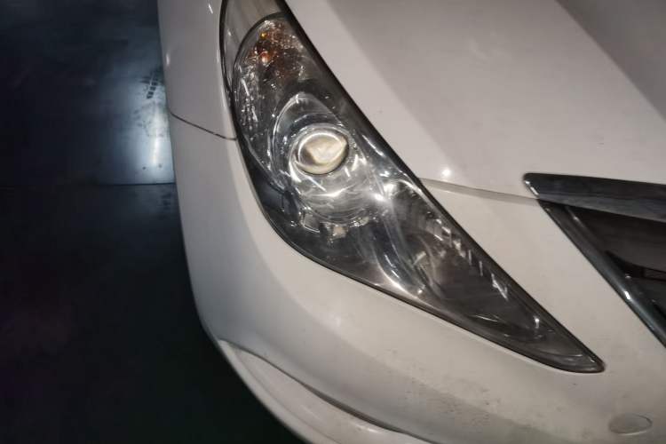 Used Hyundai Sonata 2011 2.0L Automatic Luxury Edition
