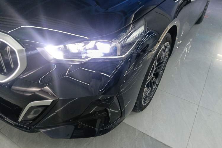 Used BMW 5 Series 2025 530Li Luxury Edition M Sport Package
