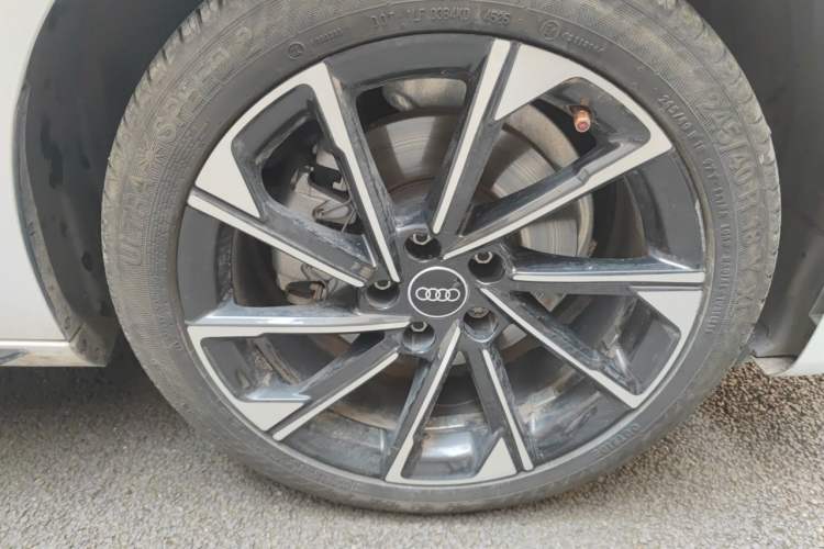 Used Audi A4L 2023 40 TFSI Luxury Dynamic Model
