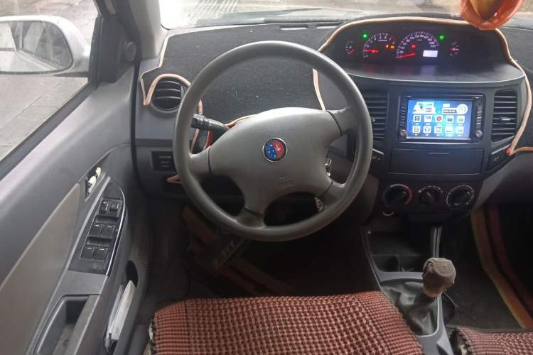 Used Geely Auto Diamond 2013 1.5L Manual Elite Model
