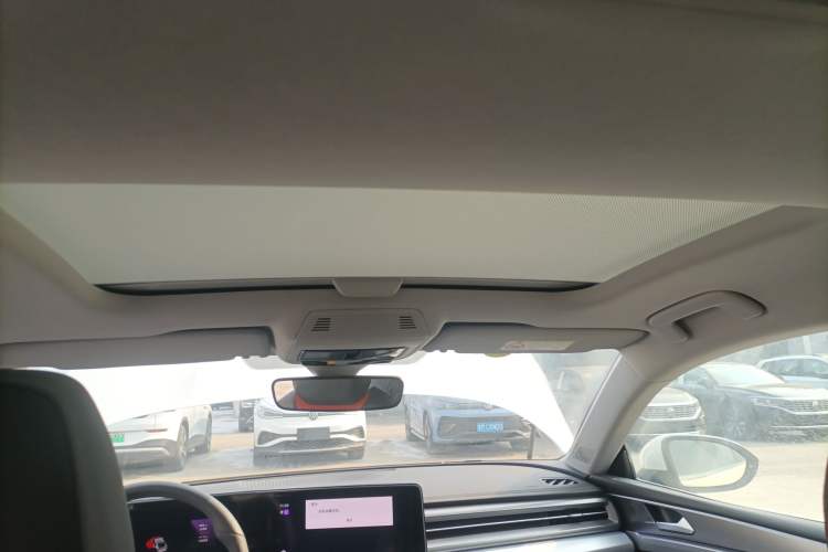 Used Volkswagen Lamando 2025 Lavida L 280TSI DSG Cool & Spicy Edition Headliner