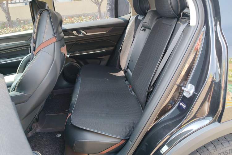 Used Lynk & Co 01 2023 2.0TD Two-Wheel Drive Pro Trim