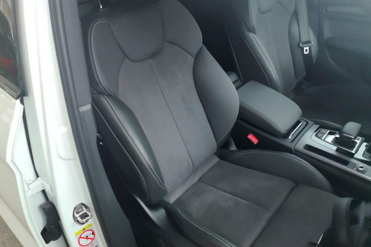 Used Audi Q5L Sportback 2024 40 TFSI Luxury Edition Right Front Seat