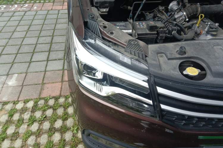 Used CHANGAN KAICHENG Ounuo S 2023 1.5L Deluxe Edition Dual-Steaming Air-Conditioned Passenger Van JL473QG 7 Seats Right Front Headlight