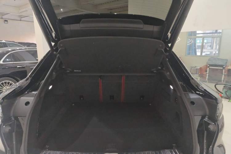 Used Porsche Cayenne 2023 Cayenne Coupé 3.0T Platinum Edition
