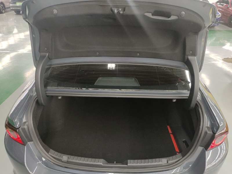 Used Mazda 3 Axela 2023 2.0L Automatic Zhiqing Edition — 18