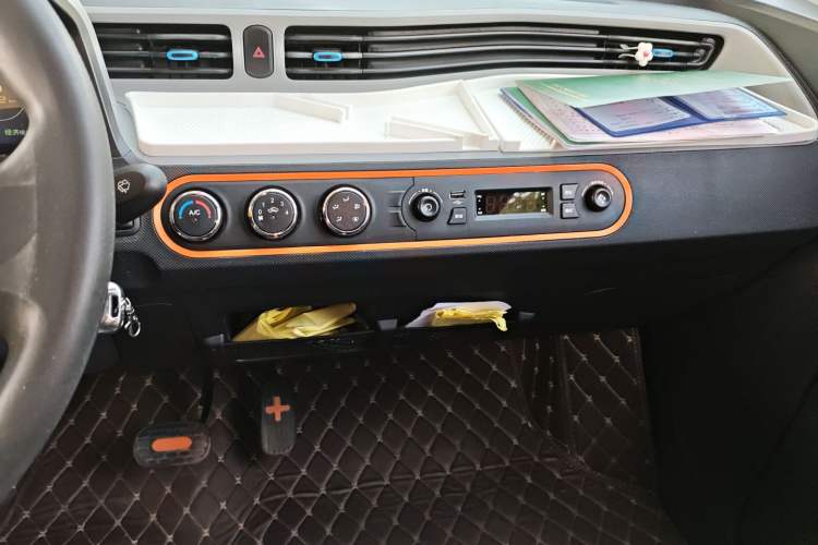 Used Wuling Hongguang MINIEV 2020 Enjoyment Model Lithium Iron Phosphate
