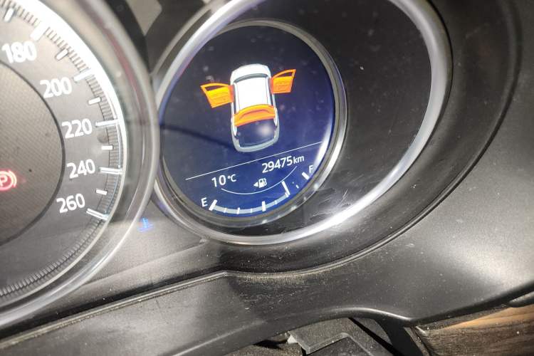 Used Mazda CX-5 2020 Revised Version 2.0L Automatic Two-Wheel Drive ZhiZun Trim Odometer Close Up