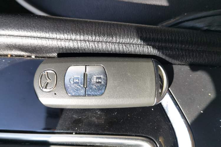 Used Mazda CX-5 2020 2.0L Automatic Two-Wheel Drive Smart Version
