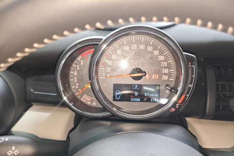 Used MINI MINI 2019 1.5T COOPER CABRIO Temptation Edition