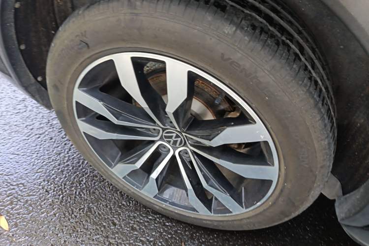 Used Volkswagen Tiguan L 2021 330TSI Automatic Two-Wheel Drive R-Line Enhanced Edition
