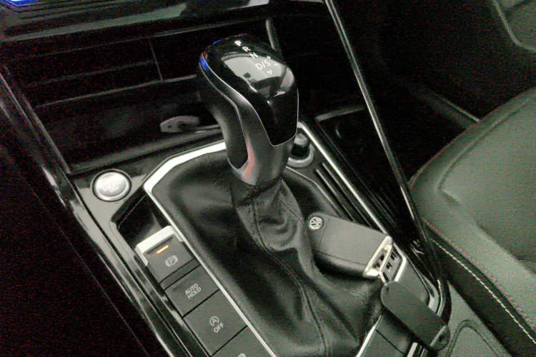 Used Volkswagen Tayron 2020 280TSI Two-Wheel Drive Luxury Connect Edition Gear Lever