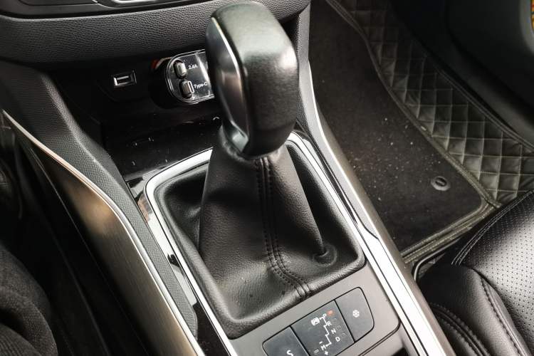 Used Peugeot 408 2015 1.2T Automatic Luxury Edition
