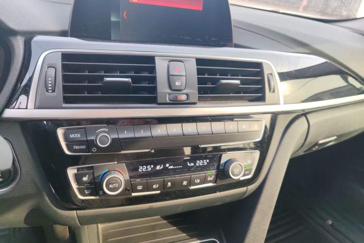 Used BMW 3 Series 2018 320Li Fashion Model
