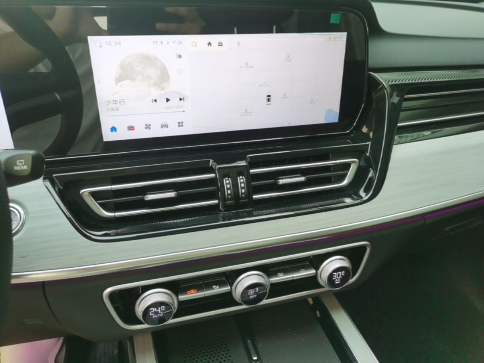 Hongqi HS5 2025 2.0T All-Wheel-Drive Flagship Pro Edition — снимка 15
