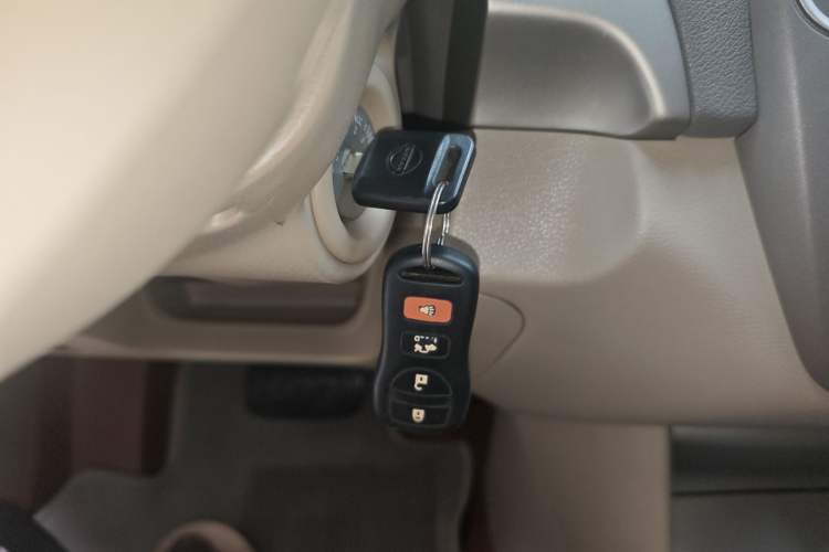 Used Nissan Sylphy 2012 Classic 1.6XE Automatic Comfort Edition Interior 1