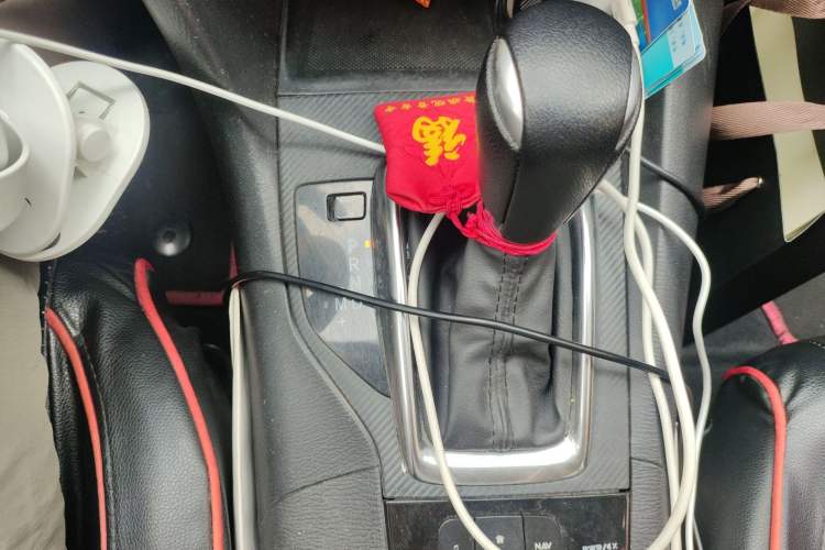 Used Mazda 3 Axela 2016 Sedan 1.5L Automatic Comfort Model
