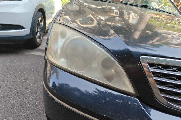 Used Ford Mondeo 2004 2.0L Deluxe Edition
