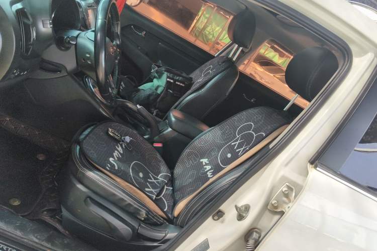 Used Kia Sportage R 2014 2.0L Automatic Two-Wheel Drive GLS Trim Left Front Seat