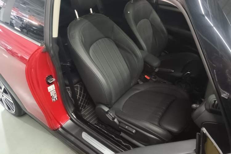 Used MINI MINI 2023 2.0T COOPER S Artist