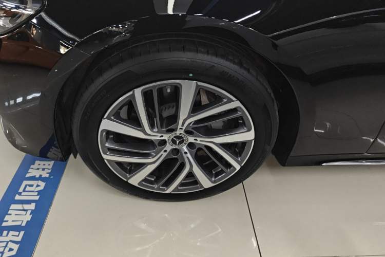 Used Mercedes-Benz E-Class 2025 E 300 L Stylish Model