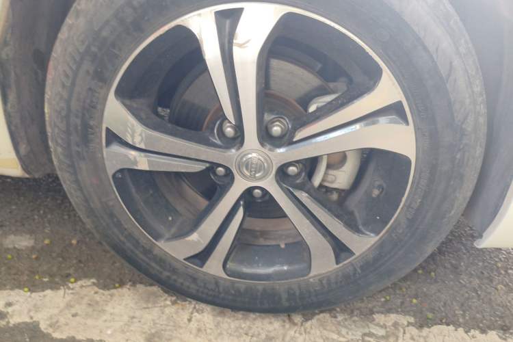 Used Nissan Tiida 2020 1.6L CVT Smart Drive Edition Right Front Wheel Hub