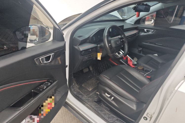 Used Wuling Alvez 2022 1.5T CVT Trendy & Cool Edition
