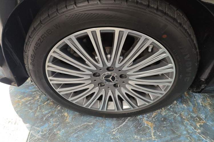 Used Mercedes-Benz E-Class 2021 Facelift E 300 L Stylish Edition Exterior 4