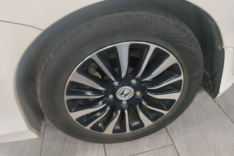 Used Honda Crider 2015 1.8L automatic comfort version Exterior 4