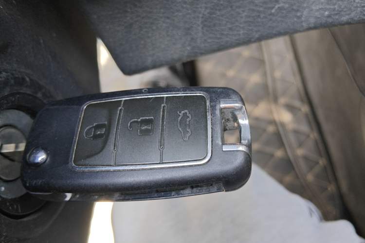 Used FORTHING Lingzhi 2022 M5 1.6L Practical Model 5 Seats
