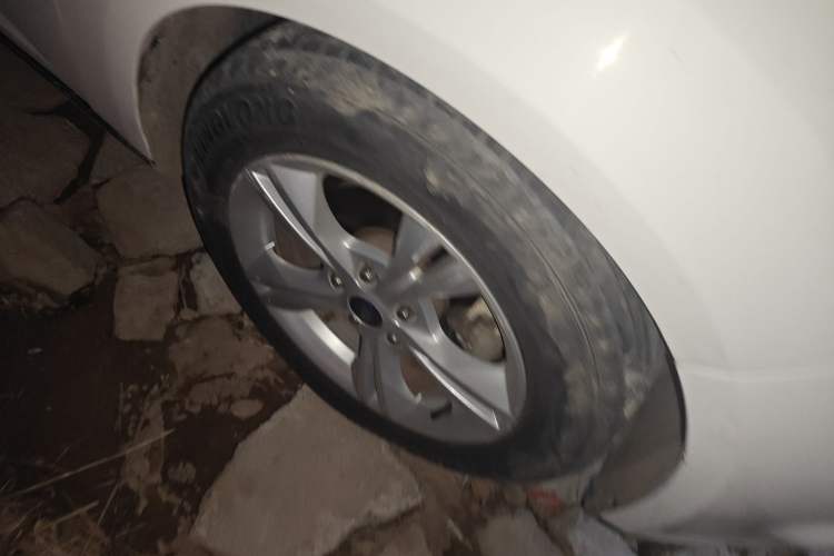 Used Ford Focus 2012 Sedan 1.6L Manual Fashion Edition
