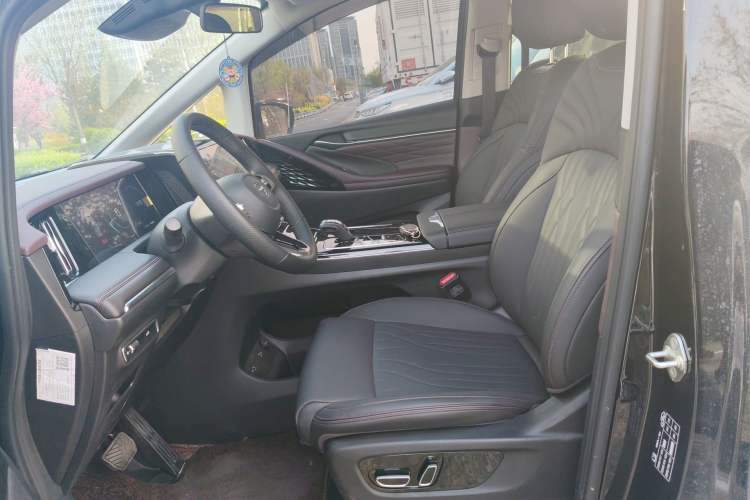 Used GAC Trumpchi M8 2024 Master Series 400T Prestige Edition Left Front Seat