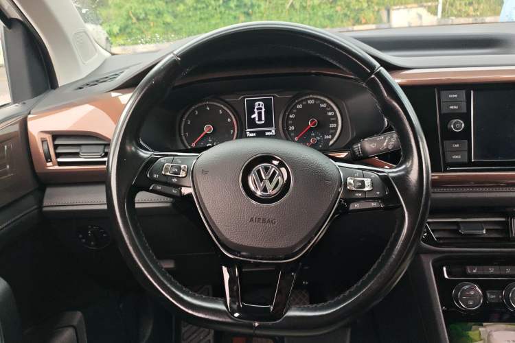 Used Volkswagen Tharu 2019 280TSI Two-Wheel Drive R-Line China V Standard