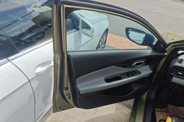 Used GAC Trumpchi EMPOW 2021 270T DCT J16 Version
