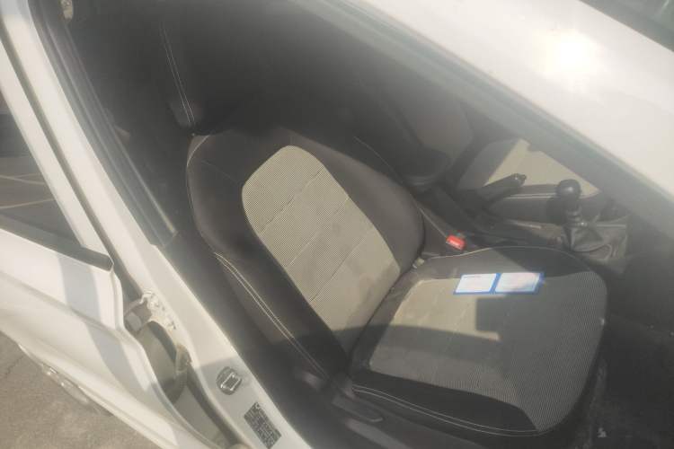 Used Wuling Hongguang 2021 1.5L S Base Version LAR