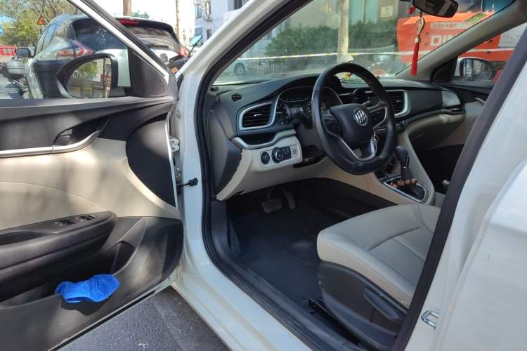 Used Buick GT 2018 15T Dual-Clutch Elite Model China V Standard
