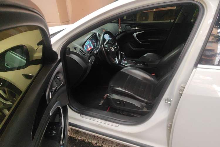 Used Buick Regal 2014 GS 2.0T Passionate Sport Edition Driver Seat