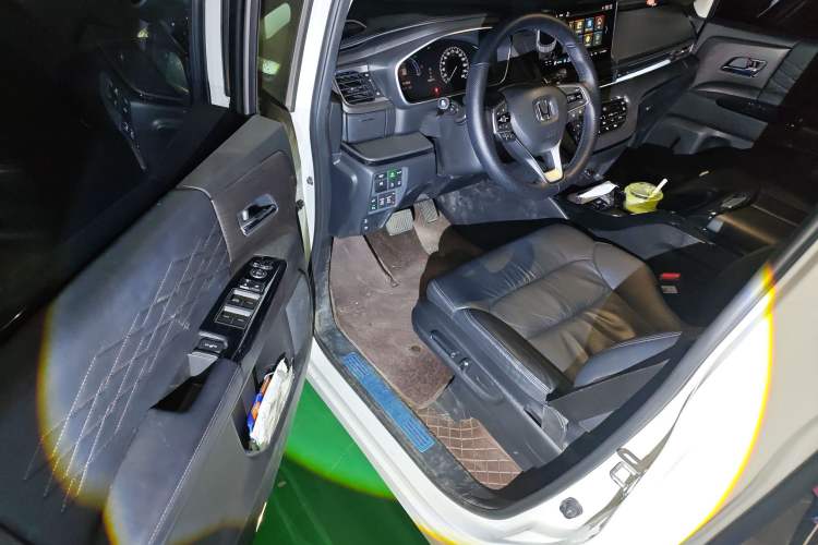 Used Honda Elysion 2022 2.0L eHEV Luxury Edition