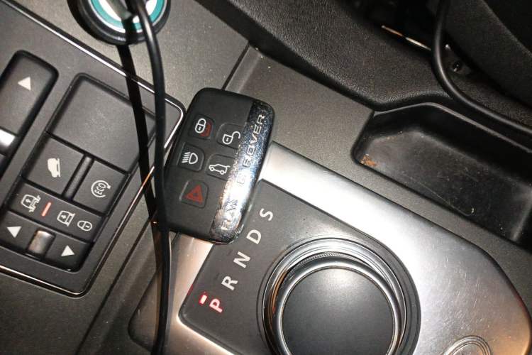 Used Land Rover Discovery 2015 3.0 SC V6 HSE
