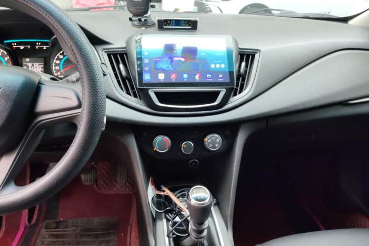 Used Chevrolet Cavalier 2018 320 Manual Enjoyment Edition Audio And AC Panel