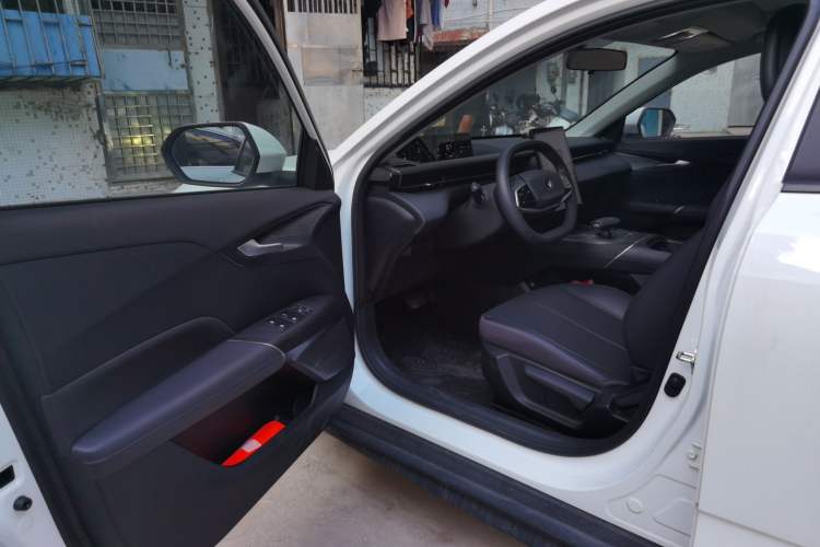 Used CHANGAN Eado DD 2023 Blue Whale NE 1.5T GDI DCT Luxury Edition
