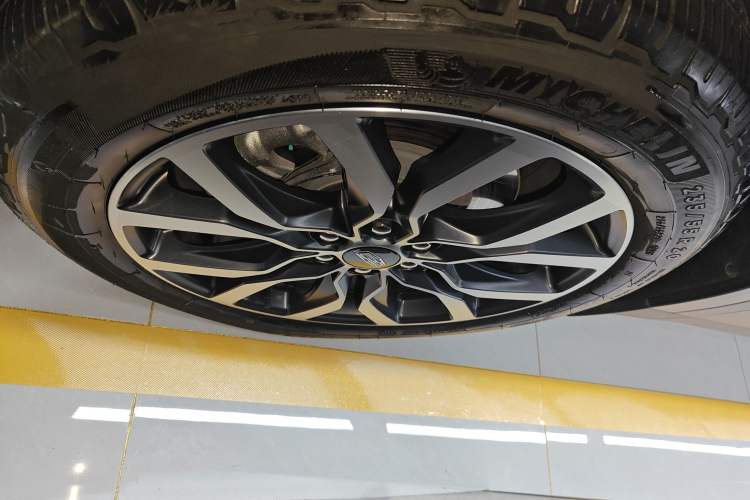 Used Cadillac XT5 2022 2.0T Four-Wheel Drive Luxury Version (Hummingbird Edition)
