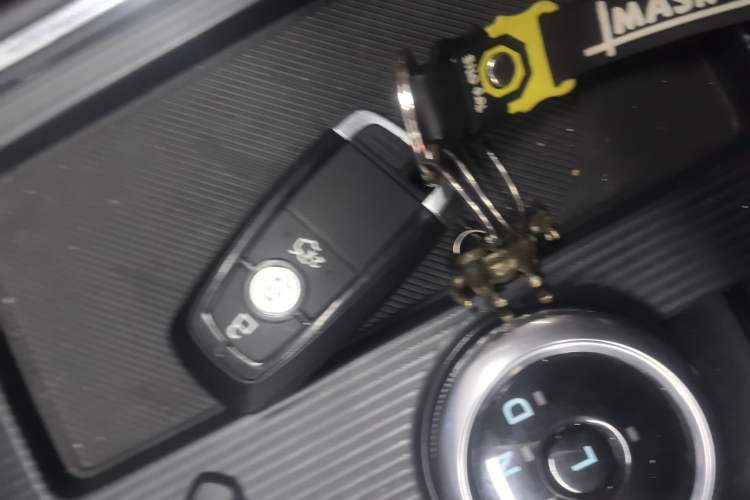 Used Ford Mondeo 2025 2.0T EcoBoost Luxury Version
